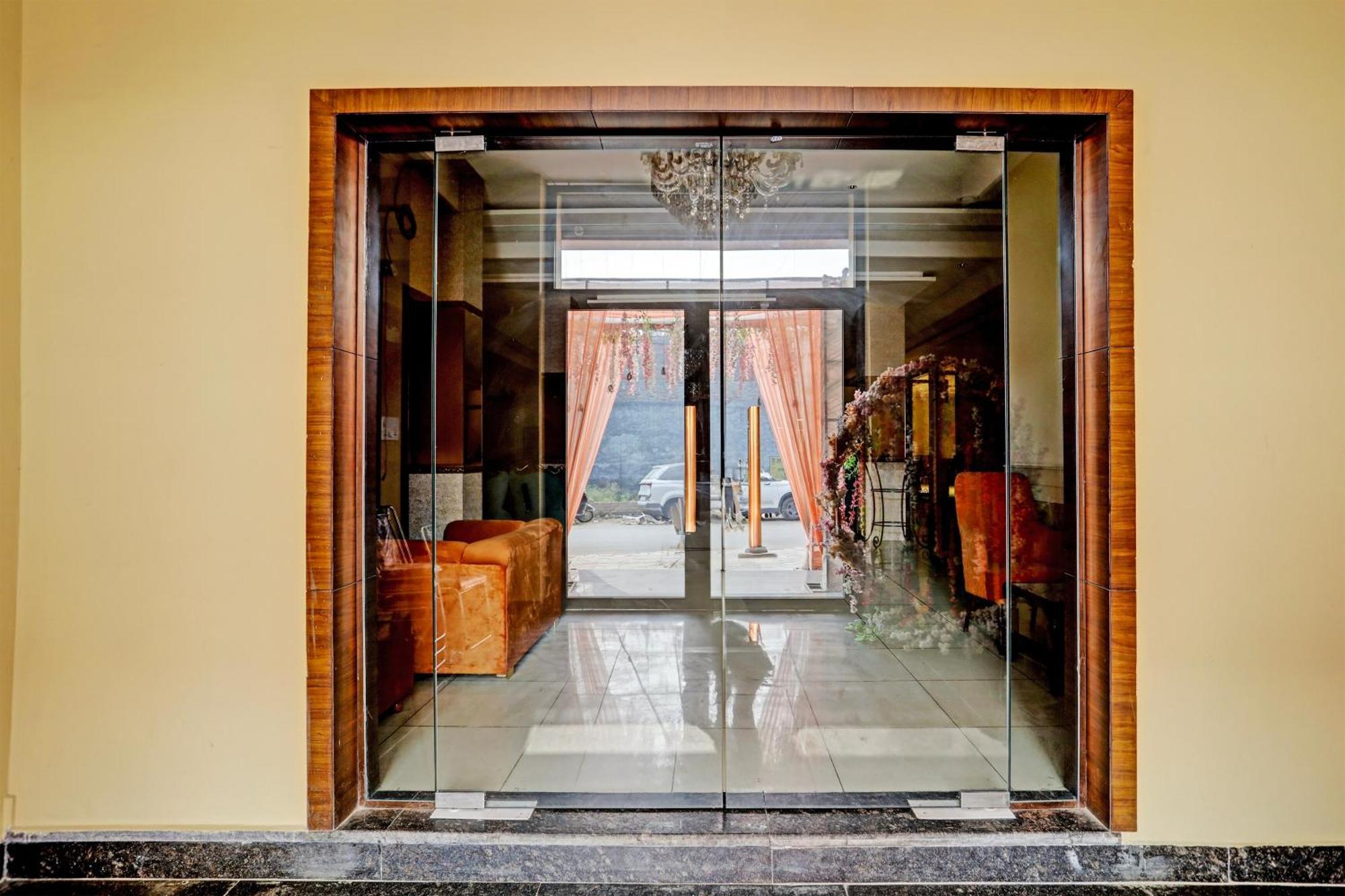 Hotel O Miraas Hotel And Banquet Hall Ludhiana Exterior photo