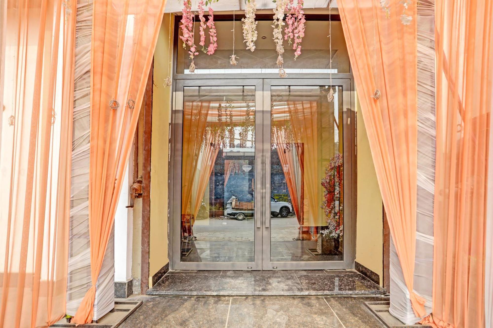 Hotel O Miraas Hotel And Banquet Hall Ludhiana Exterior photo